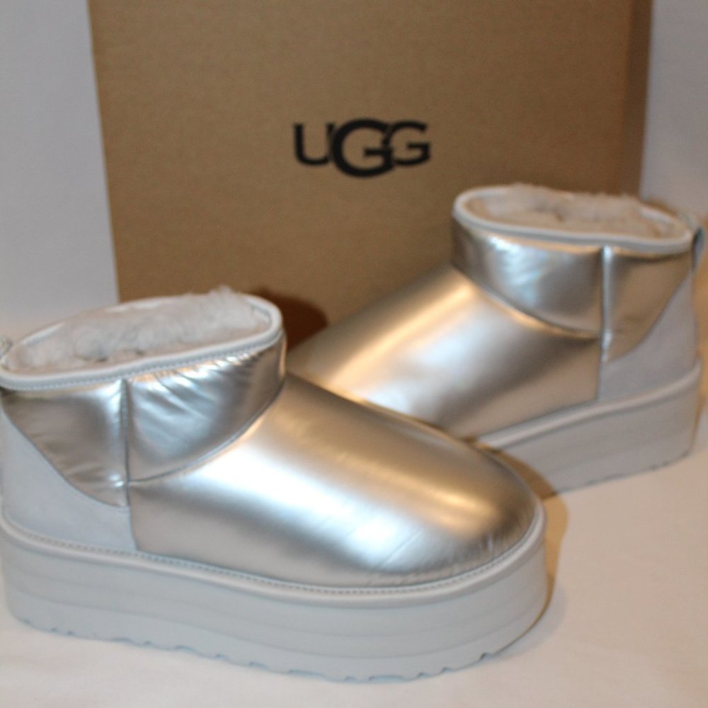 NIB‎ UGG WOMEN'S ULTRA MINI PLATFORM PUFFER SHINY METALLIC SLIVER BOOTS